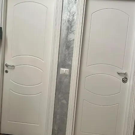 Le Di Giusy Nazionale 24 * Nápoly